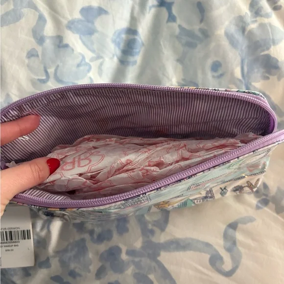 NWT Roller Rabbit Paris Monkey Makeup Bag Size Large *SOLD OUT* - Picture 4 of 5